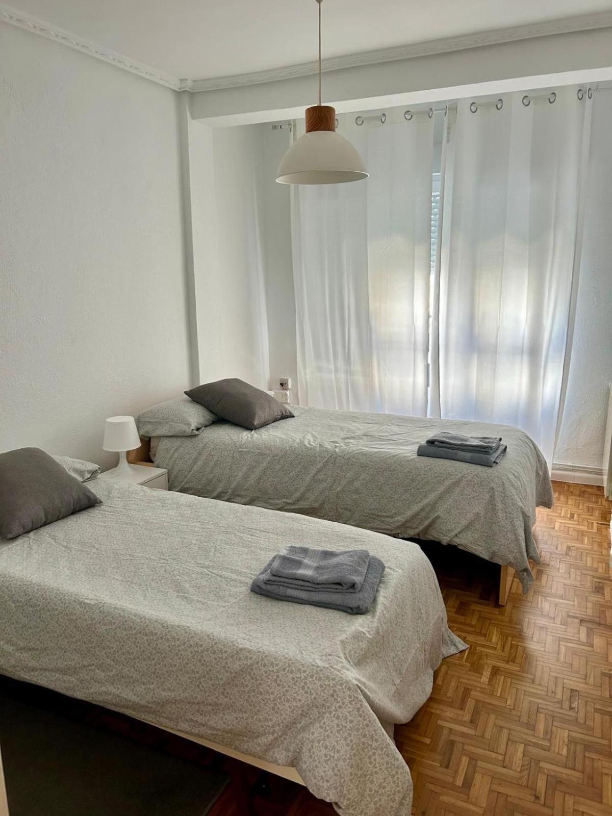 Piso Reformado En El Centro De Santander Apartamento Exterior foto